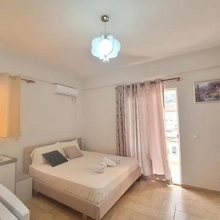 Pinkapartment * Sarandë